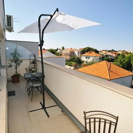 Adria Apartamento *